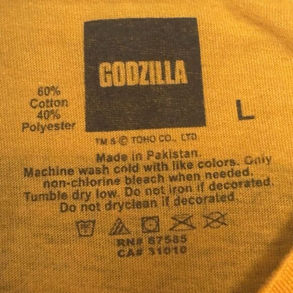 Godzilla in Japan Cherry Blossoms Mustard Yellow Graphics T-Shirt Sz Lg Japanese - Picture 3 of 7